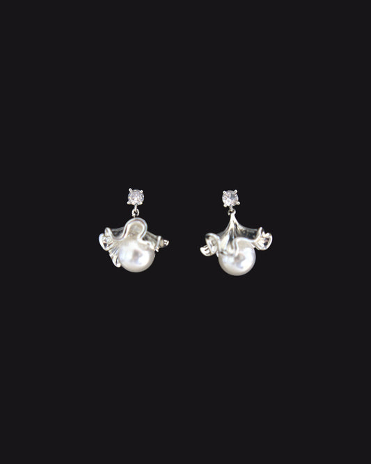Oriel Bloom Earrings