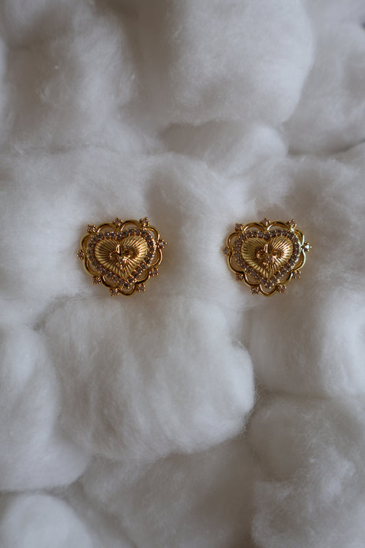 VARENE HEART STUDS