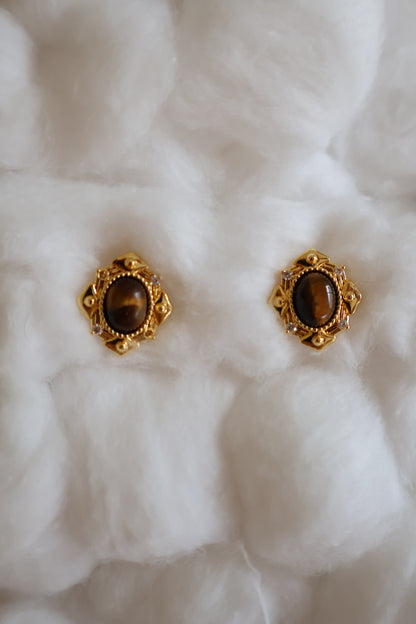 ORVANE STUDS