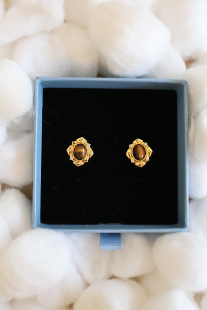ORVANE STUDS
