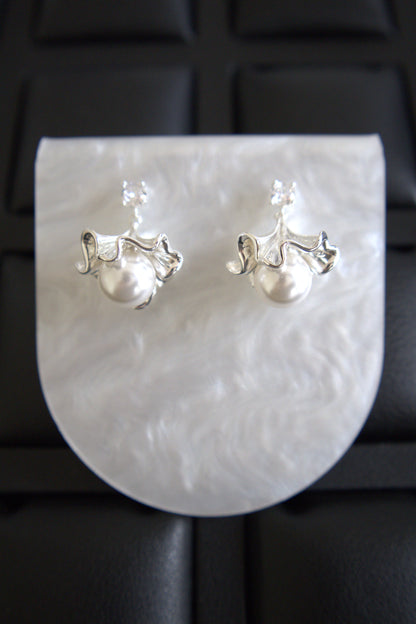 Oriel Bloom Earrings