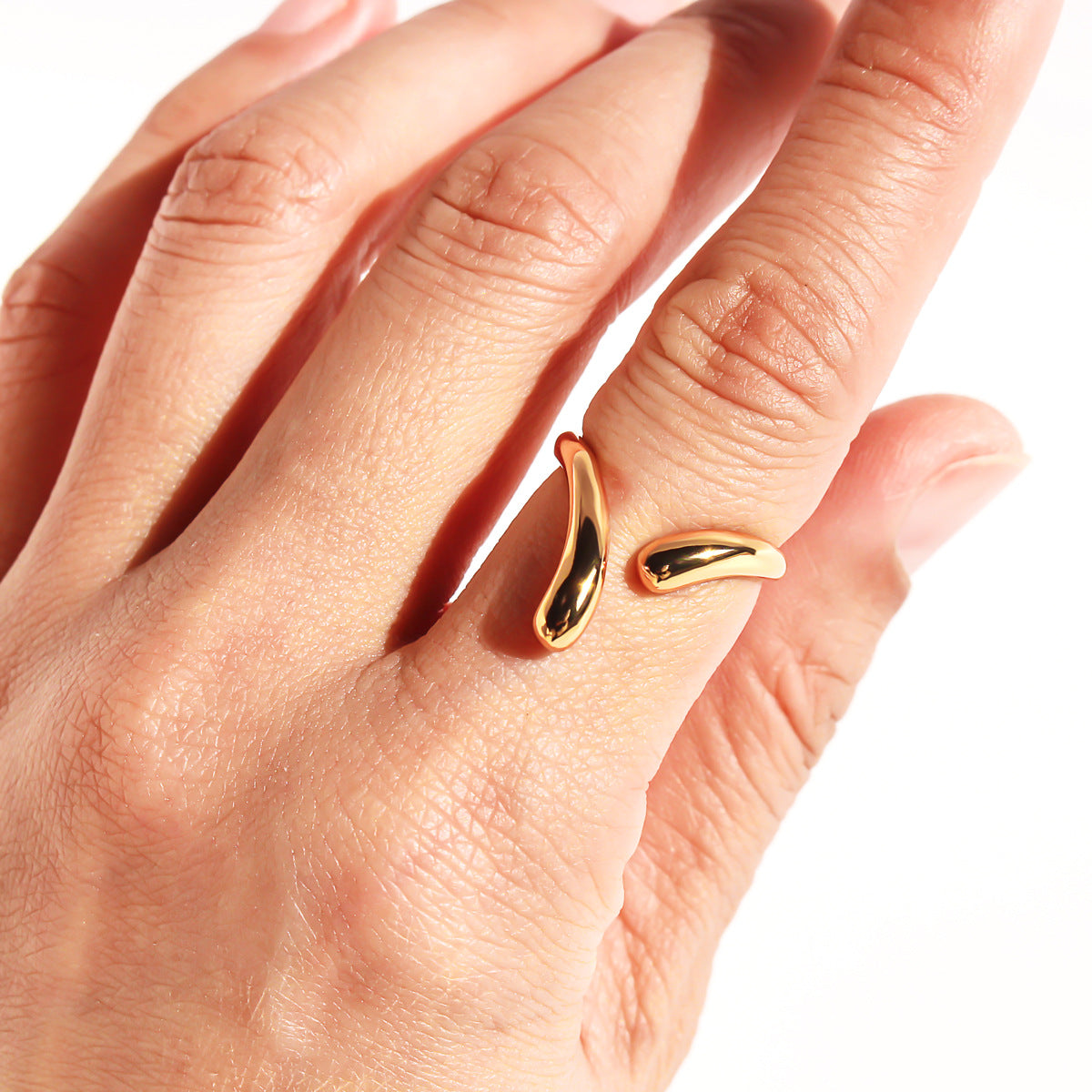 V Ring